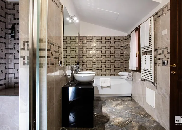 Urbanicooh Paracelso - Piazza Maggiore View Bologna