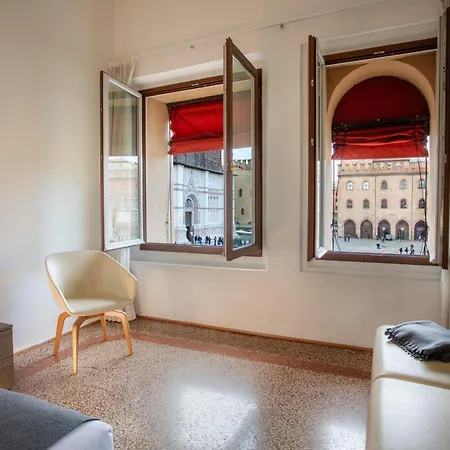 Urbanicooh Paracelso - Piazza Maggiore View Bologna