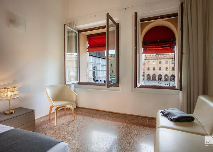 Urbanicooh Paracelso - Piazza Maggiore View Bologna